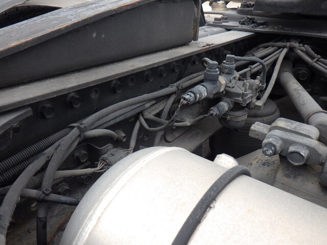 日野プロフィアトレーラーヘッド（トラクターヘッド）大型（10t）[写真25]