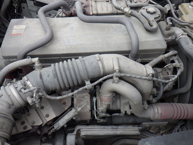 日野プロフィアトレーラーヘッド（トラクターヘッド）大型（10t）[写真31]