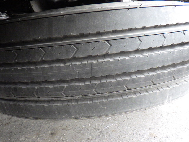 日野プロフィアトレーラーヘッド（トラクターヘッド）大型（10t）[写真32]