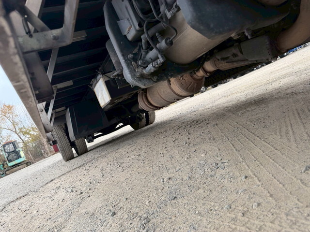 日野レンジャーアルミバン中型（4t）[写真24]