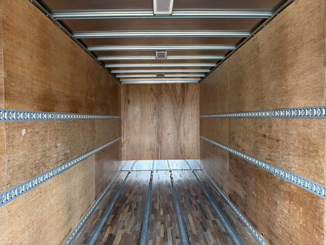 日野レンジャーアルミバン中型（4t）[写真07]