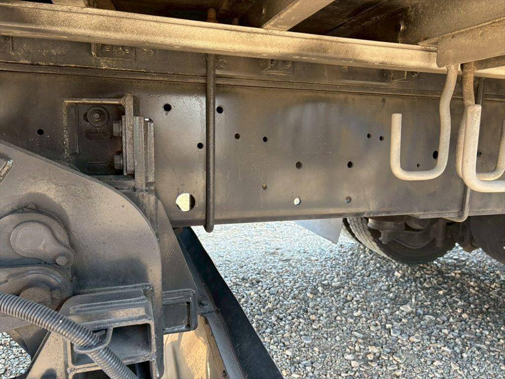 いすゞギガ冷蔵冷凍ウイング大型（10t）[写真15]