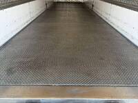 いすゞギガ冷蔵冷凍ウイング大型（10t）[写真08]