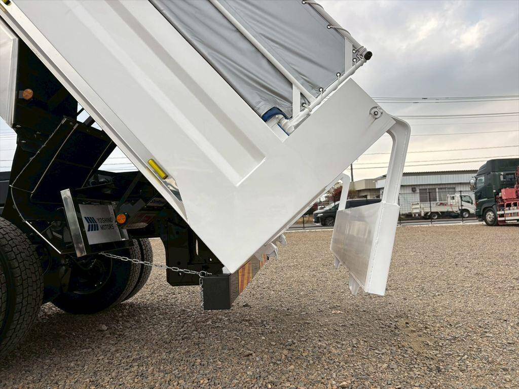 日野プロフィアダンプ大型（10t）[写真12]