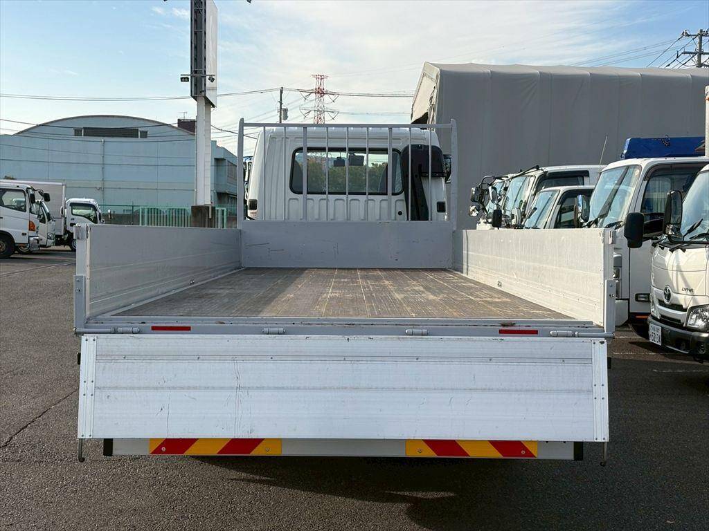 三菱ふそうファイターアルミブロック中型（4t）[写真11]