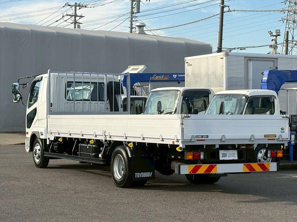 三菱ふそうファイターアルミブロック中型（4t）[写真03]