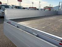 三菱ふそうファイターアルミブロック中型（4t）[写真10]