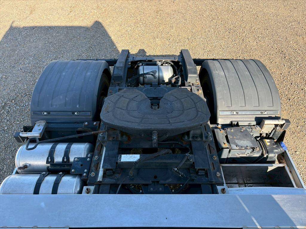 日野プロフィアトレーラーヘッド（トラクターヘッド）大型（10t）[写真10]