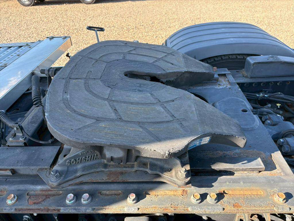 日野プロフィアトレーラーヘッド（トラクターヘッド）大型（10t）[写真09]