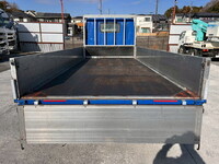 いすゞエルフアルミブロック小型（2t・3t）[写真11]