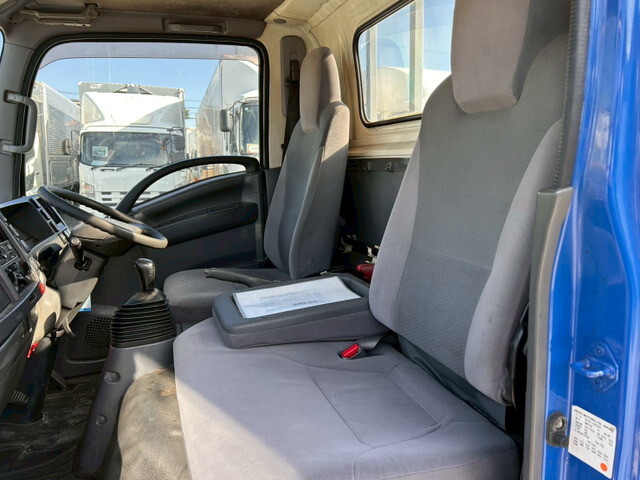 いすゞエルフアルミブロック小型（2t・3t）[写真17]