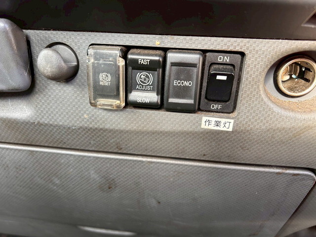 いすゞエルフアルミブロック小型（2t・3t）[写真28]