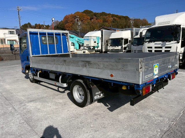 いすゞエルフアルミブロック小型（2t・3t）[写真03]