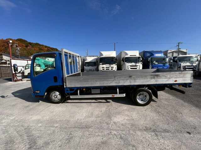 いすゞエルフアルミブロック小型（2t・3t）[写真05]