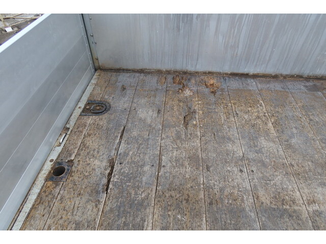 いすゞフォワードアルミブロック中型（4t）[写真11]