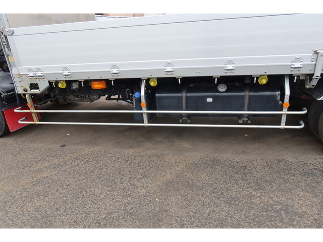 いすゞフォワードアルミブロック中型（4t）[写真20]