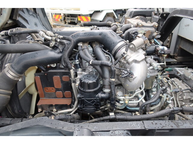 いすゞフォワードアルミブロック中型（4t）[写真25]