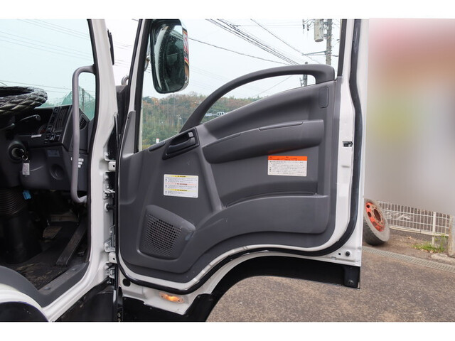 いすゞフォワードアルミブロック中型（4t）[写真28]