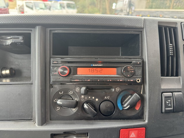 いすゞエルフアルミブロック小型（2t・3t）[写真15]