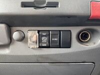 いすゞエルフアルミブロック小型（2t・3t）[写真17]