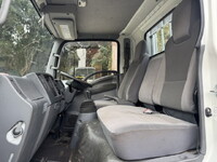 いすゞエルフアルミブロック小型（2t・3t）[写真20]