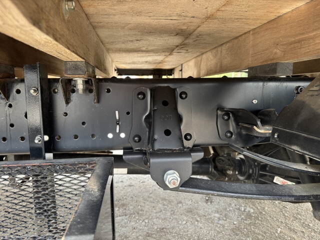 いすゞエルフアルミブロック小型（2t・3t）[写真30]