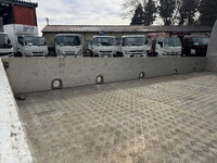 いすゞエルフアルミブロック小型（2t・3t）[写真09]