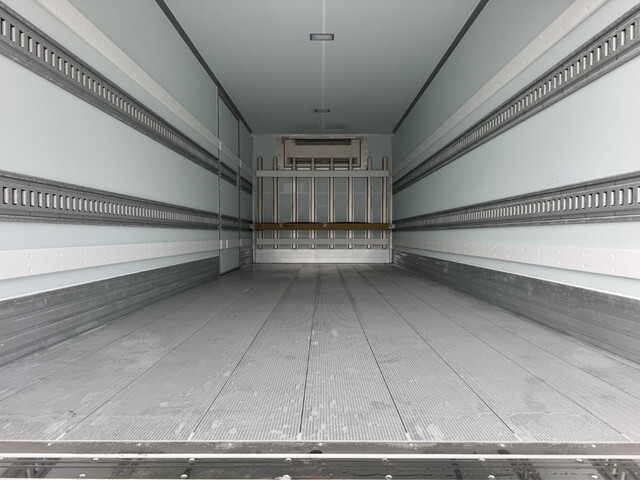 日野レンジャー冷凍車（冷蔵車）中型（4t）[写真10]