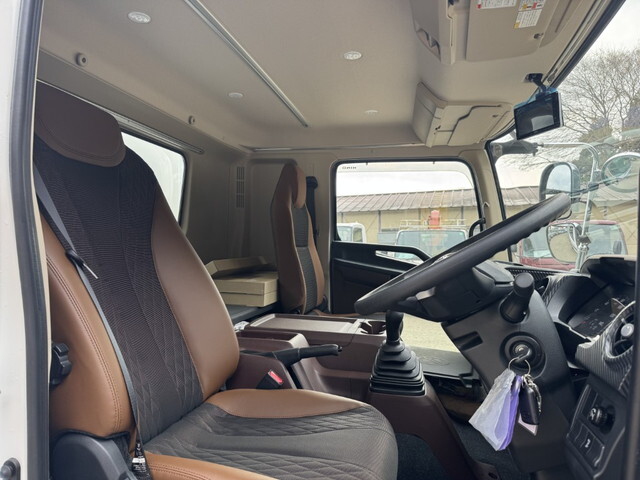 日野レンジャー冷凍車（冷蔵車）中型（4t）[写真21]