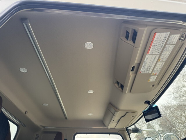 日野レンジャー冷凍車（冷蔵車）中型（4t）[写真22]