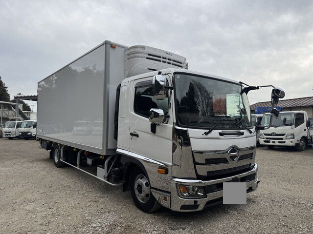 日野レンジャー冷凍車（冷蔵車）中型（4t）[写真03]