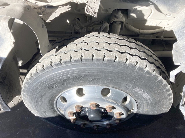 いすゞギガダンプ大型（10t）[写真11]