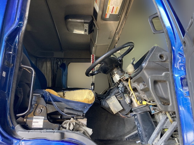 いすゞギガダンプ大型（10t）[写真28]