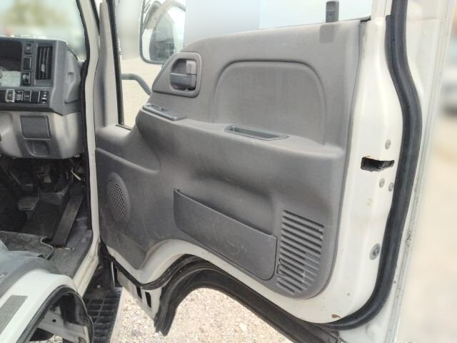 いすゞエルフ平ボディ小型（2t・3t）[写真28]