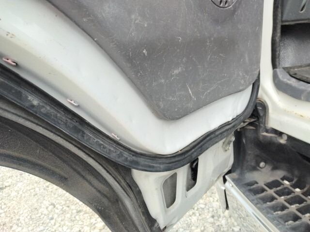 いすゞエルフ平ボディ小型（2t・3t）[写真29]