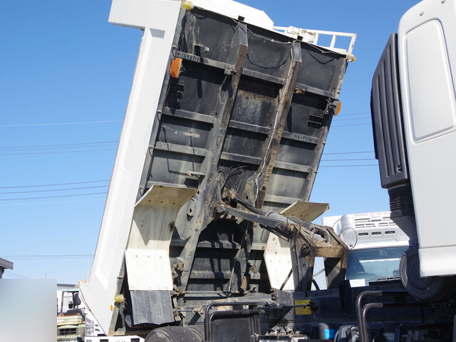 日野レンジャーダンプ増トン（6t・8t）[写真10]