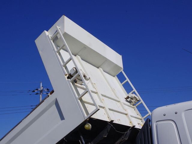 日野レンジャーダンプ増トン（6t・8t）[写真11]