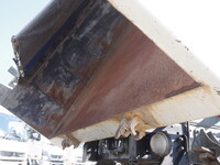 日野レンジャーダンプ増トン（6t・8t）[写真15]