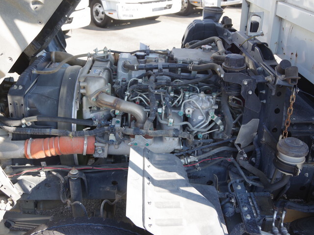 日野レンジャーダンプ増トン（6t・8t）[写真25]