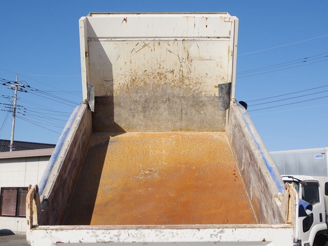 日野レンジャーダンプ増トン（6t・8t）[写真05]