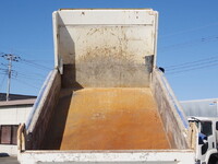 日野レンジャーダンプ増トン（6t・8t）[写真06]