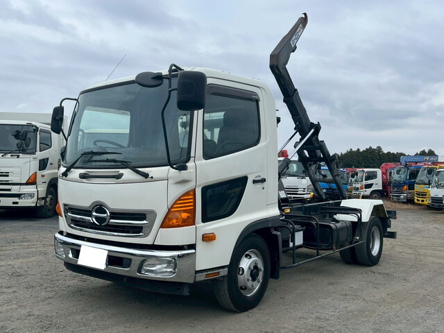 日野レンジャーコンテナ専用車中型（4t）TKG-FC9JEAP [写真01]