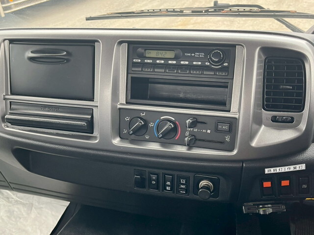 日野レンジャーコンテナ専用車中型（4t）[写真14]