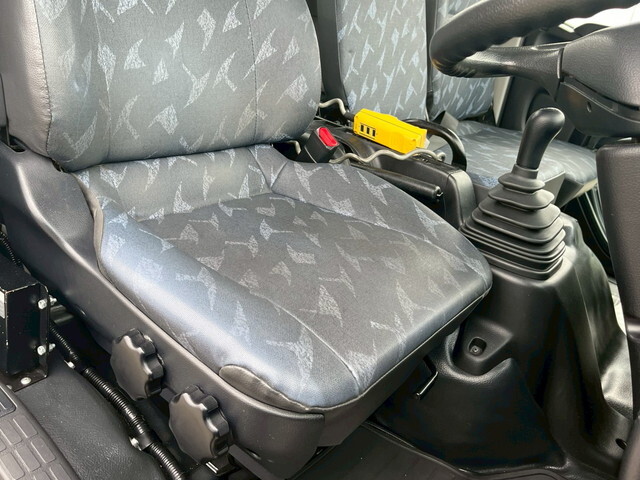 日野レンジャーコンテナ専用車中型（4t）[写真17]