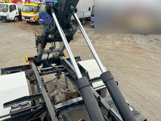 日野レンジャーコンテナ専用車中型（4t）[写真32]