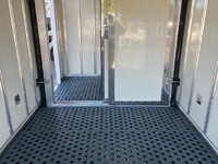 いすゞエルフ冷凍車（冷蔵車）小型（2t・3t）[写真18]