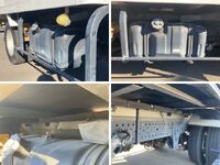 いすゞエルフ冷凍車（冷蔵車）小型（2t・3t）[写真24]