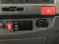 いすゞエルフ冷凍車（冷蔵車）小型（2t・3t）[写真39]