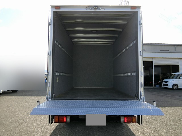 いすゞエルフパネルバン小型（2t・3t）[写真10]