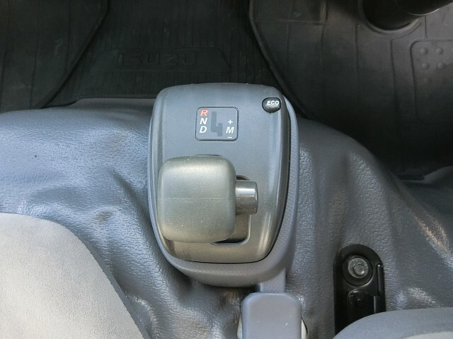 いすゞエルフパネルバン小型（2t・3t）[写真18]